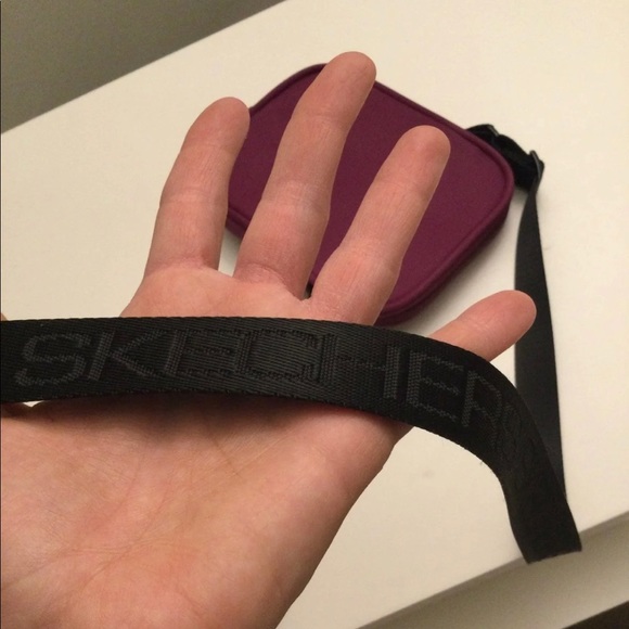 Sketchers crossbody - Picture 4 of 5